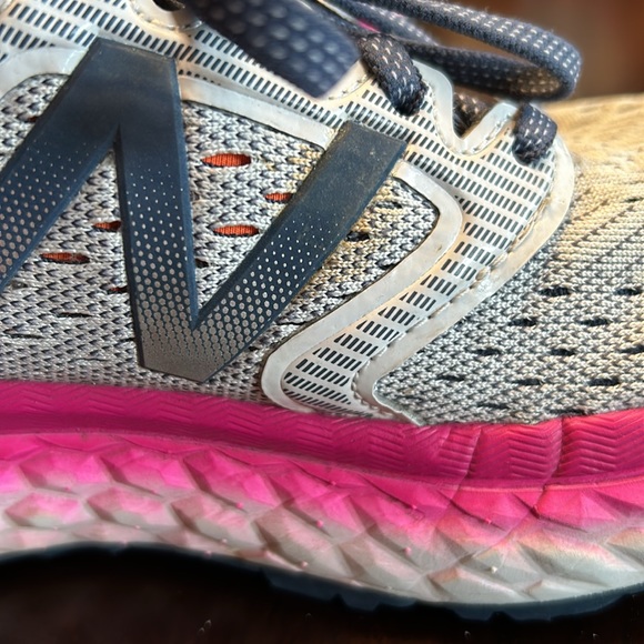 New Balance Fresh Foam 1080 size 9 - Picture 7 of 7